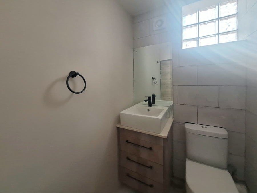 2 Bedroom Property for Sale in Kosmos North West